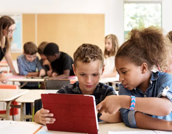Kinderen leren in de klas