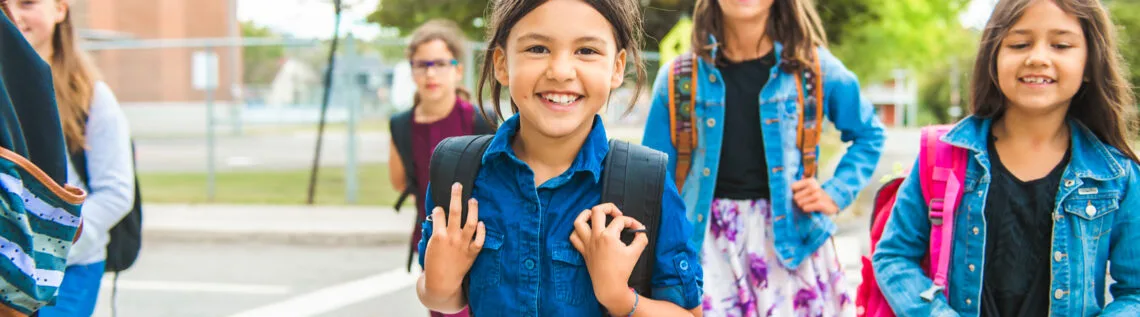 Kinderen op het schoolplein